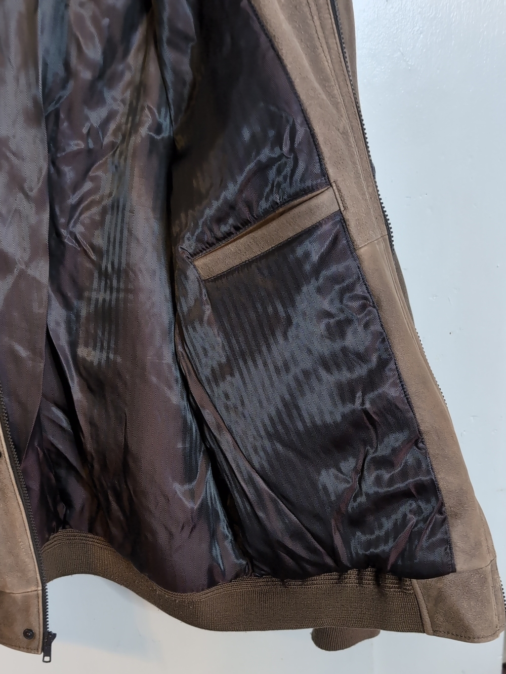 Cabela's Leather Bomber Jacket mens XL - Picture 6 of 8